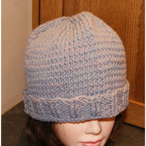 VTG Light Gray Hand Knit Crochet Winter Beanie Hat Cap OSFA BOHO Handmade